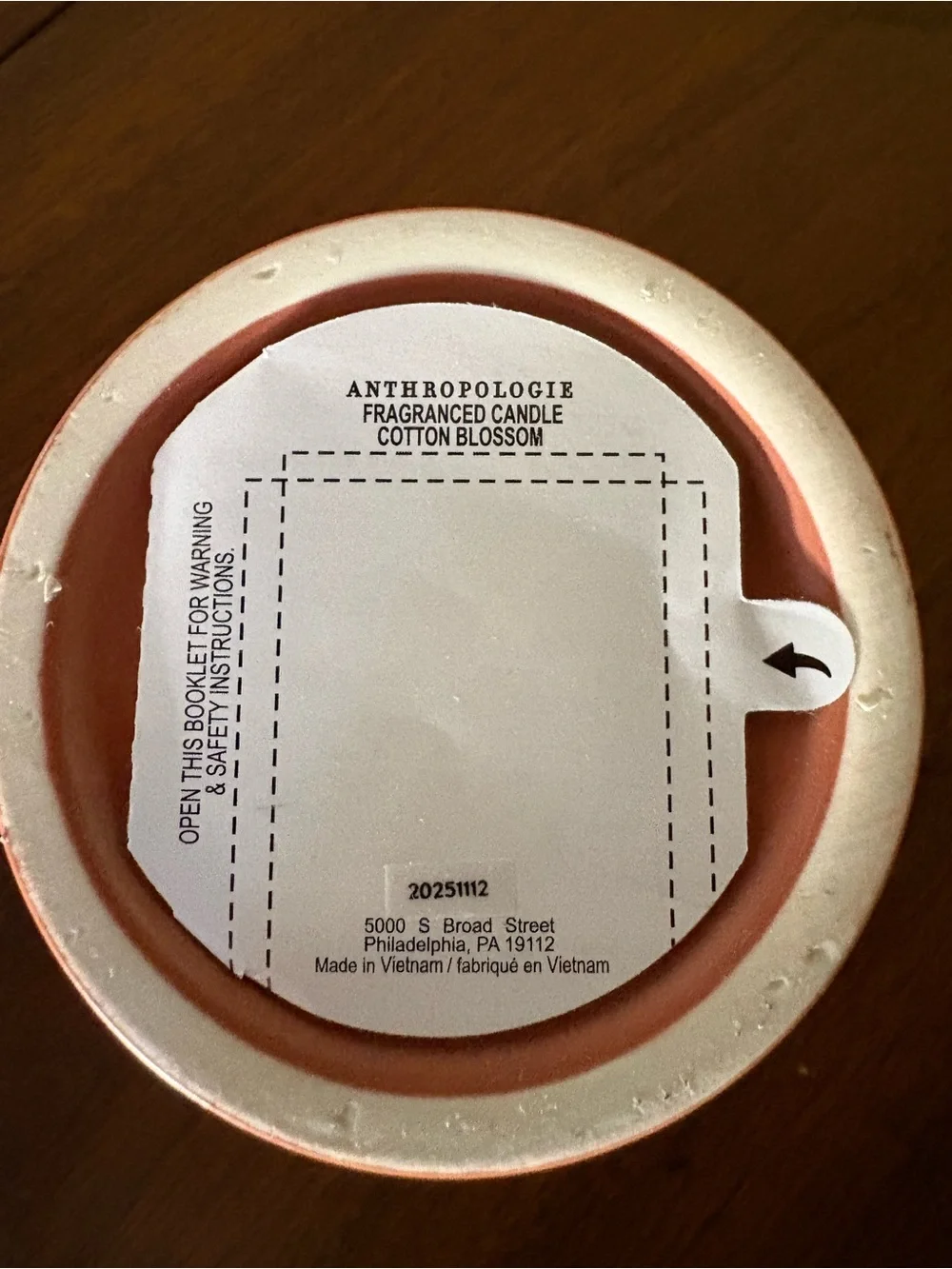 Anthropologie Spring Cottage Fresh Cotton and Neroli Ceramic Candle New 8 oz